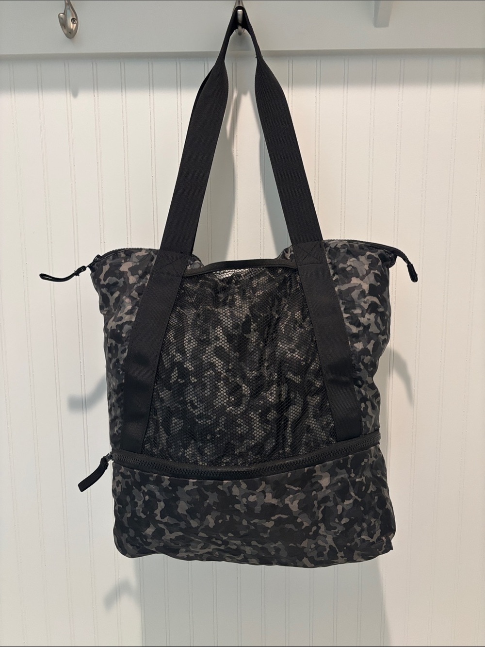 Athleta NWOT Black Camo Mesh Tote Bag - Everyday Carry